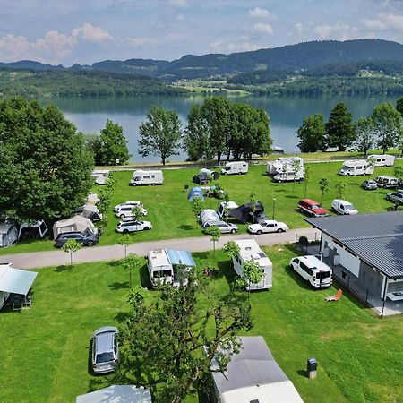 ホテル Camp ヴェレニエ エクステリア 写真